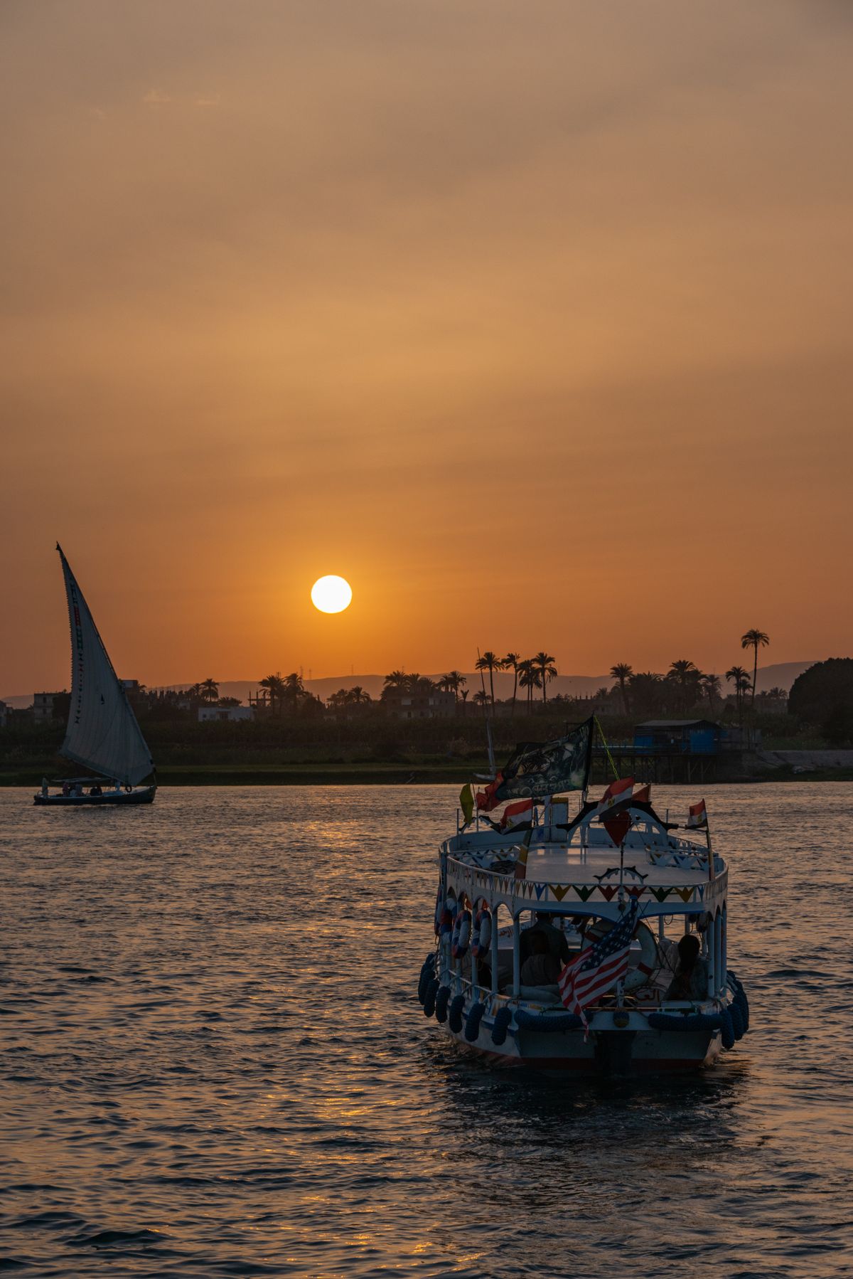 Kids under 12 ride free on sunset tours, photo 1